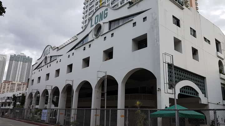 Marcos returns Mile-Long property to PMO for disposition