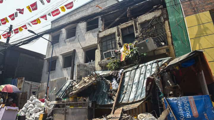 Two-storey house partially collapses in Binondo, leaves five injured