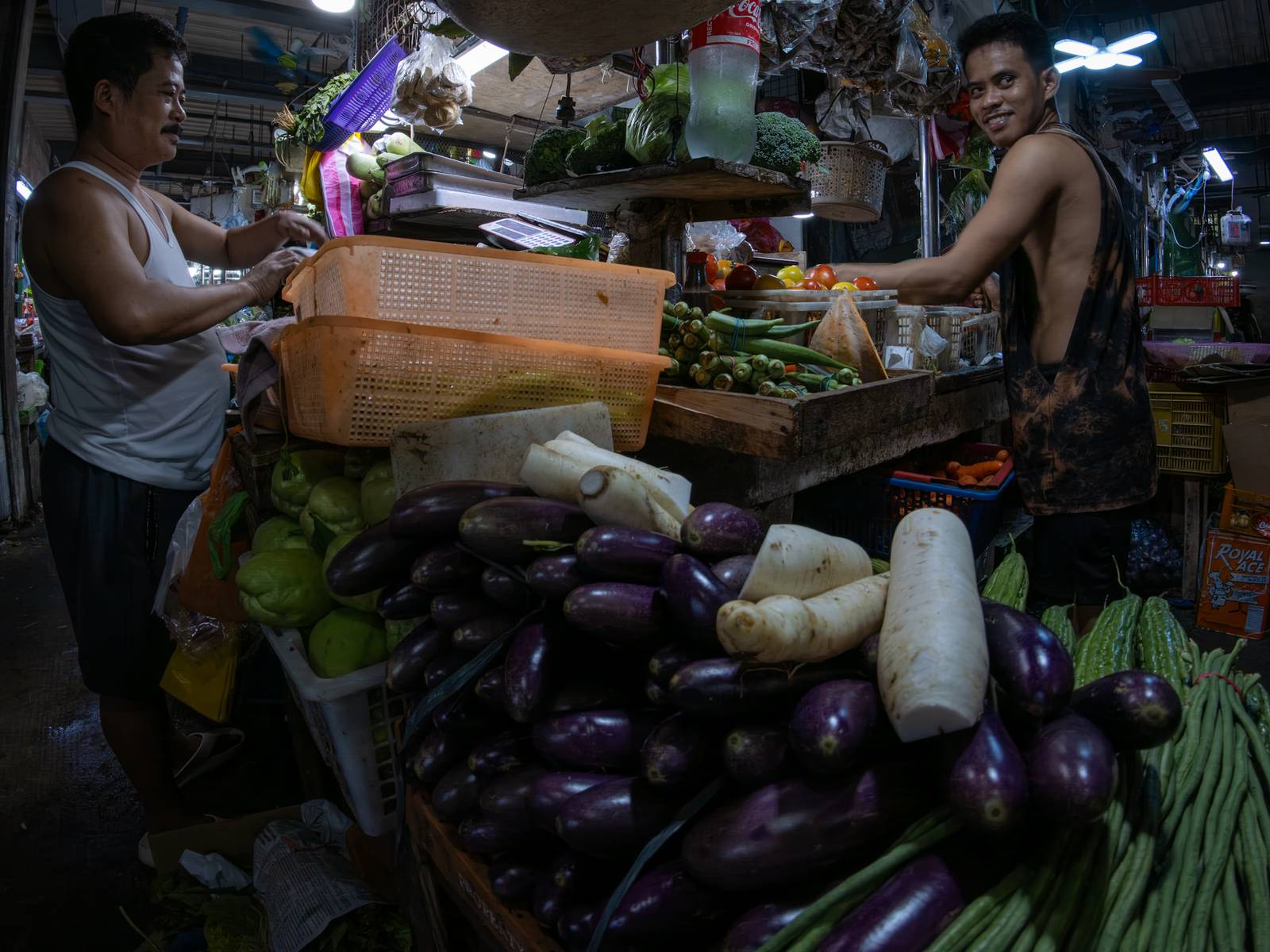 Locally grown vegetables are displayed for sale at Paco Public Market in Manila on 02 October 2026. The Department of Agriculture is preparing measures to mitigate the potential impact of El Niño, which could reduce vegetable production due to water shortages and higher irrigation costs, potentially affecting farmers’ incomes and food supply.