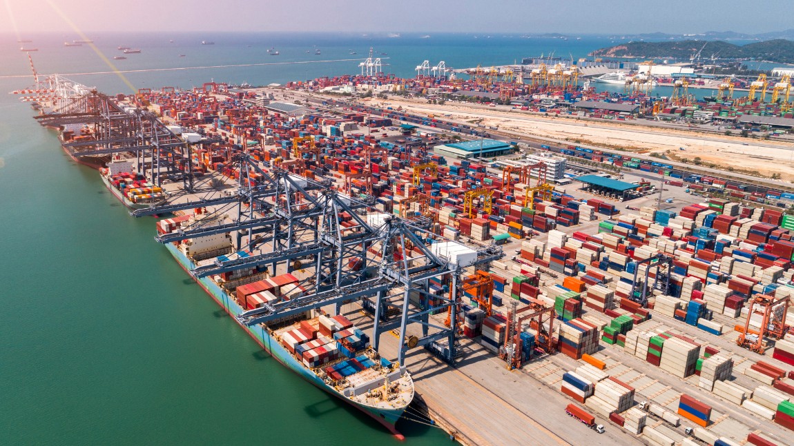 Phl shippers brace for longer Asia port delays