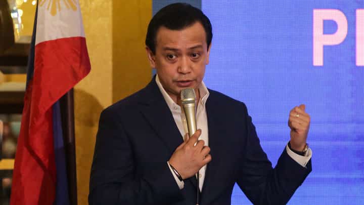 FORMER Senator Antonio F. Trillanes IV presents to the media alleged transactions involving Davao City 1st District Representative Paolo Duterte, Davao City Mayor Sebastian Duterte, Vice President Sara Duterte, and Davao-based businessman Sammy Uy during a press briefing at Club Filipino in San Juan City on 2 October. Trillanes described Uy as an alleged ‘drug lord.’
