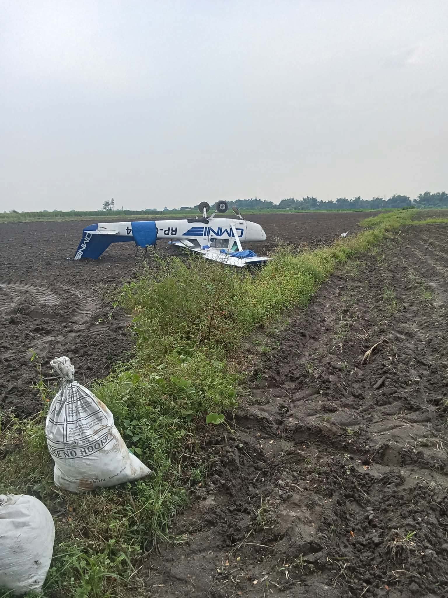Light aircraft crashes in Pampanga rice field