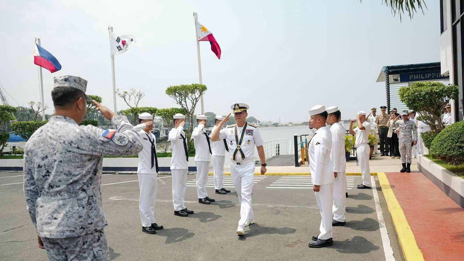 PHL, Korean navies deepen logistics ties
