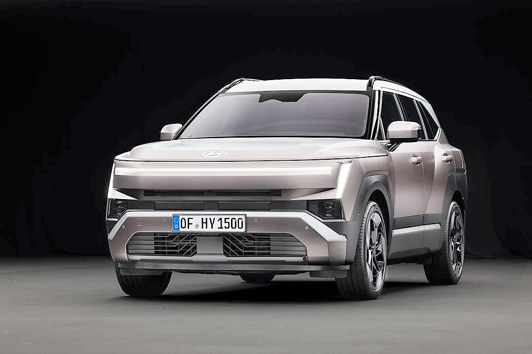 Hyundai unveils all-new Tucson
