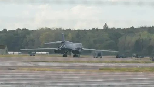U.S. withdraws all bomber aircraft from UK airbase