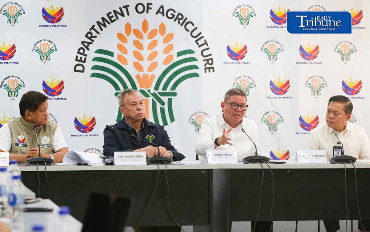 (October 05 2026) Department of Agriculture (DA) Secretary Francisco Tiu Laurel hold a joint press conference with NBI-NMIS, to provide the public and the media with an accurate and official information regarding the joint NBI-NMIS enforcement operation that resulted in the confiscation of approximately 11.5 metric tons of undocumented imported meat products in Pasay City. Meanwhile, Secretary Tiu Laurel stated that the Department of Agriculture (DA) has sufficient stockpiles of pork, chicken, and rice prepared for the strong El Niño expected to affect the country. Photo/Analy Labor