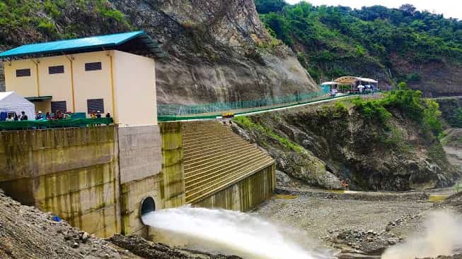 Keeping Water in Check. Water management at the Jalaur River Multipurpose Project Stage II remains under close NIA-6 monitoring as the region braces for El Niño’s effects on farming