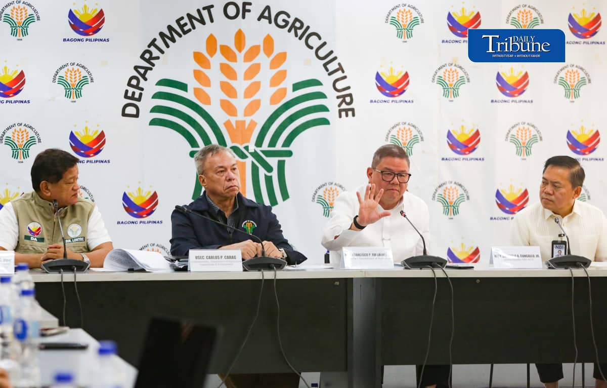 (October 05 2026) Department of Agriculture (DA) Secretary Francisco Tiu Laurel hold a joint press conference with NBI-NMIS, to provide the public and the media with an accurate and official information regarding the joint NBI-NMIS enforcement operation that resulted in the confiscation of approximately 11.5 metric tons of undocumented imported meat products in Pasay City. Meanwhile, Secretary Tiu Laurel stated that the Department of Agriculture (DA) has sufficient stockpiles of pork, chicken, and rice prepared for the strong El Niño expected to affect the country. Photo/Analy Labor