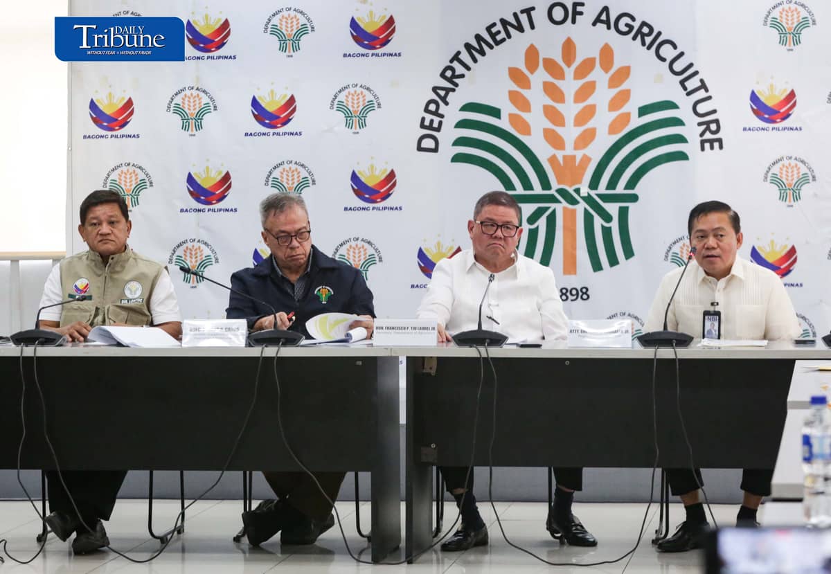 (October 05 2026) Department of Agriculture (DA) Secretary Francisco Tiu Laurel hold a joint press conference with NBI-NMIS, to provide the public and the media with an accurate and official information regarding the joint NBI-NMIS enforcement operation that resulted in the confiscation of approximately 11.5 metric tons of undocumented imported meat products in Pasay City. Meanwhile, Secretary Tiu Laurel stated that the Department of Agriculture (DA) has sufficient stockpiles of pork, chicken, and rice prepared for the strong El Niño expected to affect the country. Photo/Analy Labor