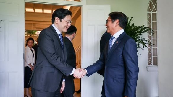 Marcos visits Singapore anew