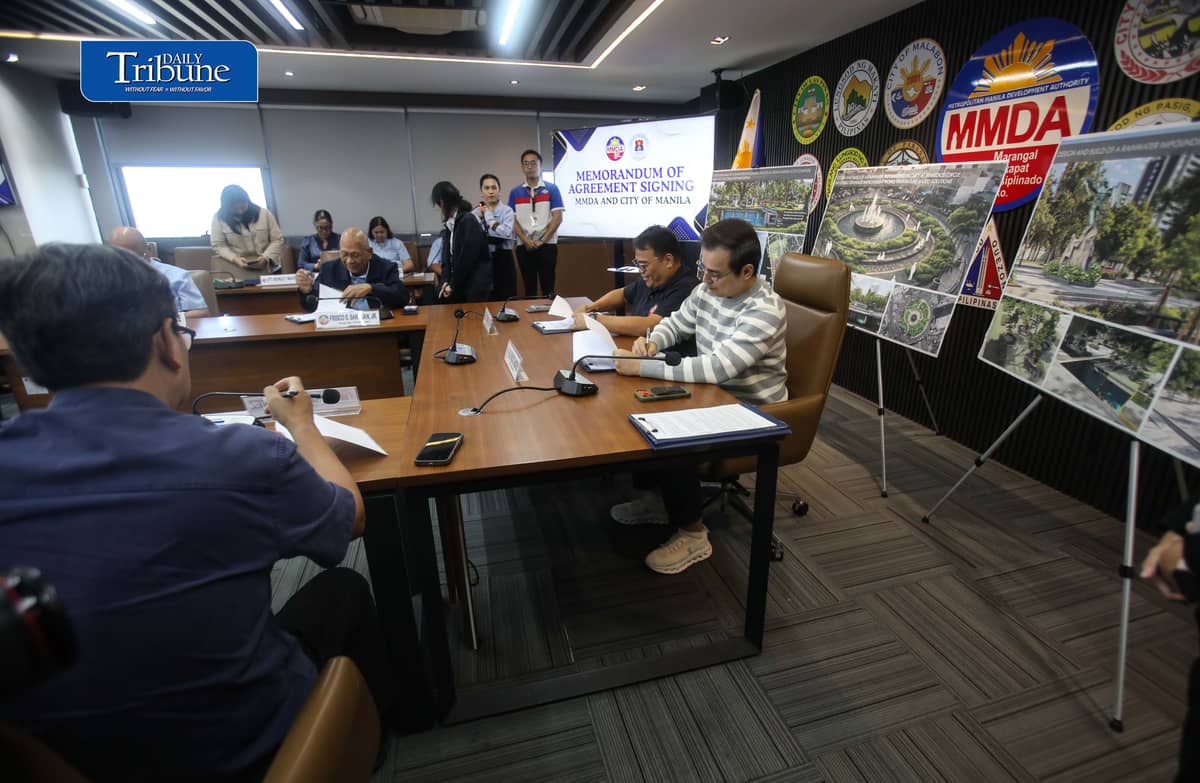 (October 06 2026) Metropolitan Manila Development Authority MMDA Chairman Atty. Don Artes and Manila City Mayor Isko Moreno sign the memorandum agreement for the implementation of nature-based solutions which include the design and construction of rainwater impounding facilities at three identified locations in the City of Manila, on Tuesday October 6 2026, the project is to help mitigate chronic flooding in the City. Photo/Analy Labor