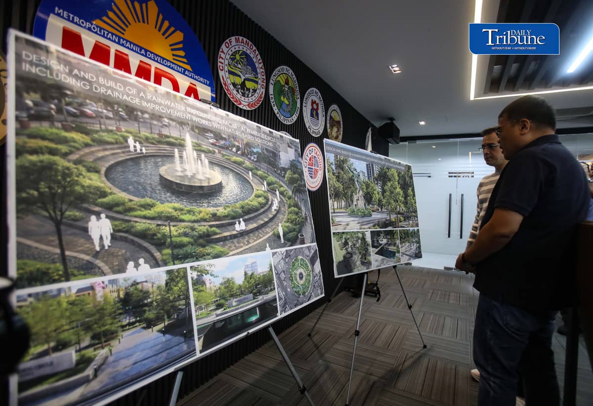 (October 06 2026) Metropolitan Manila Development Authority MMDA Chairman Atty. Don Artes and Manila City Mayor Isko Moreno sign the memorandum agreement for the implementation of nature-based solutions which include the design and construction of rainwater impounding facilities at three identified locations in the City of Manila, on Tuesday October 6 2026, the project is to help mitigate chronic flooding in the City. Photo/Analy Labor