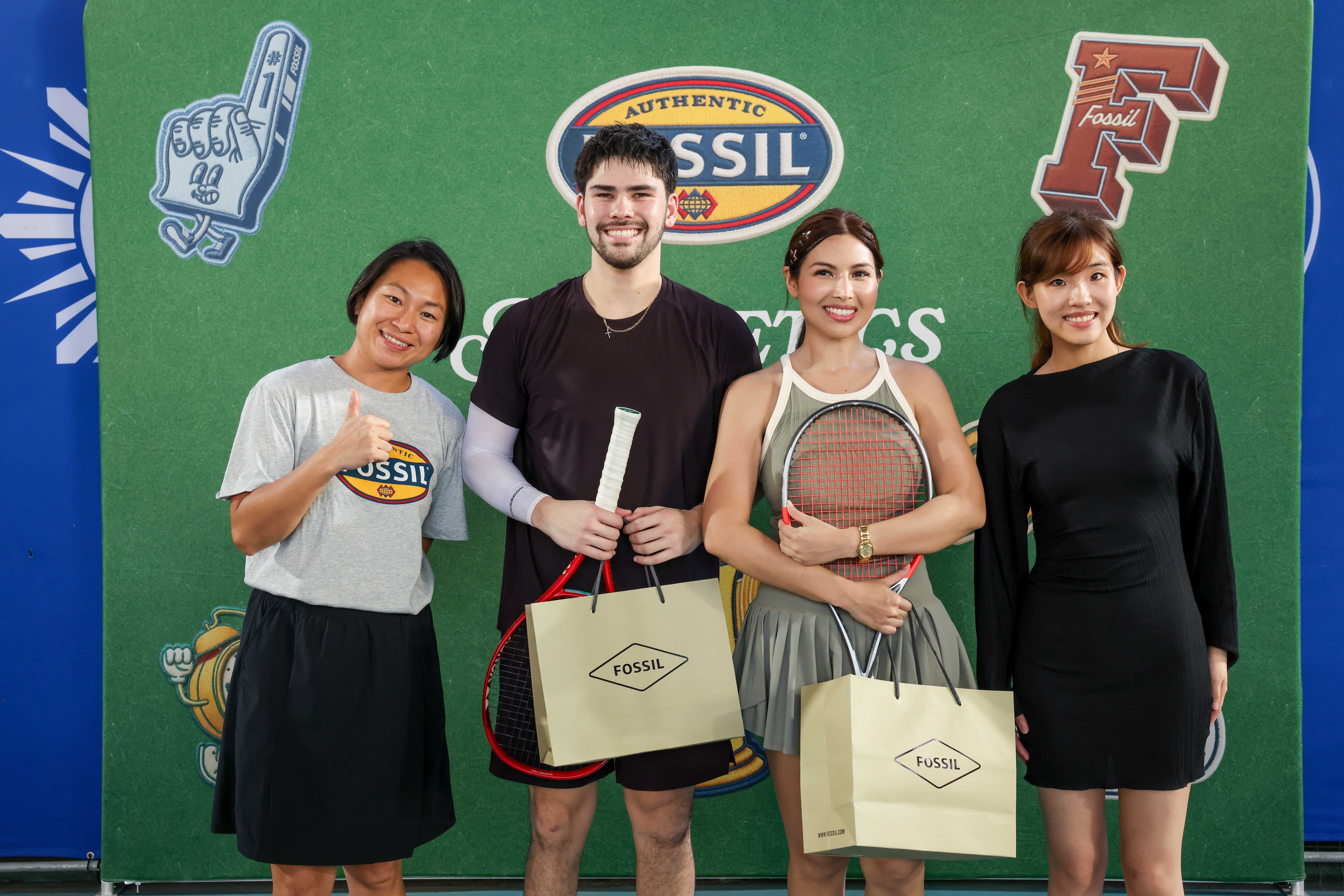 Gardini, Luna rule Fossil tennis tourney