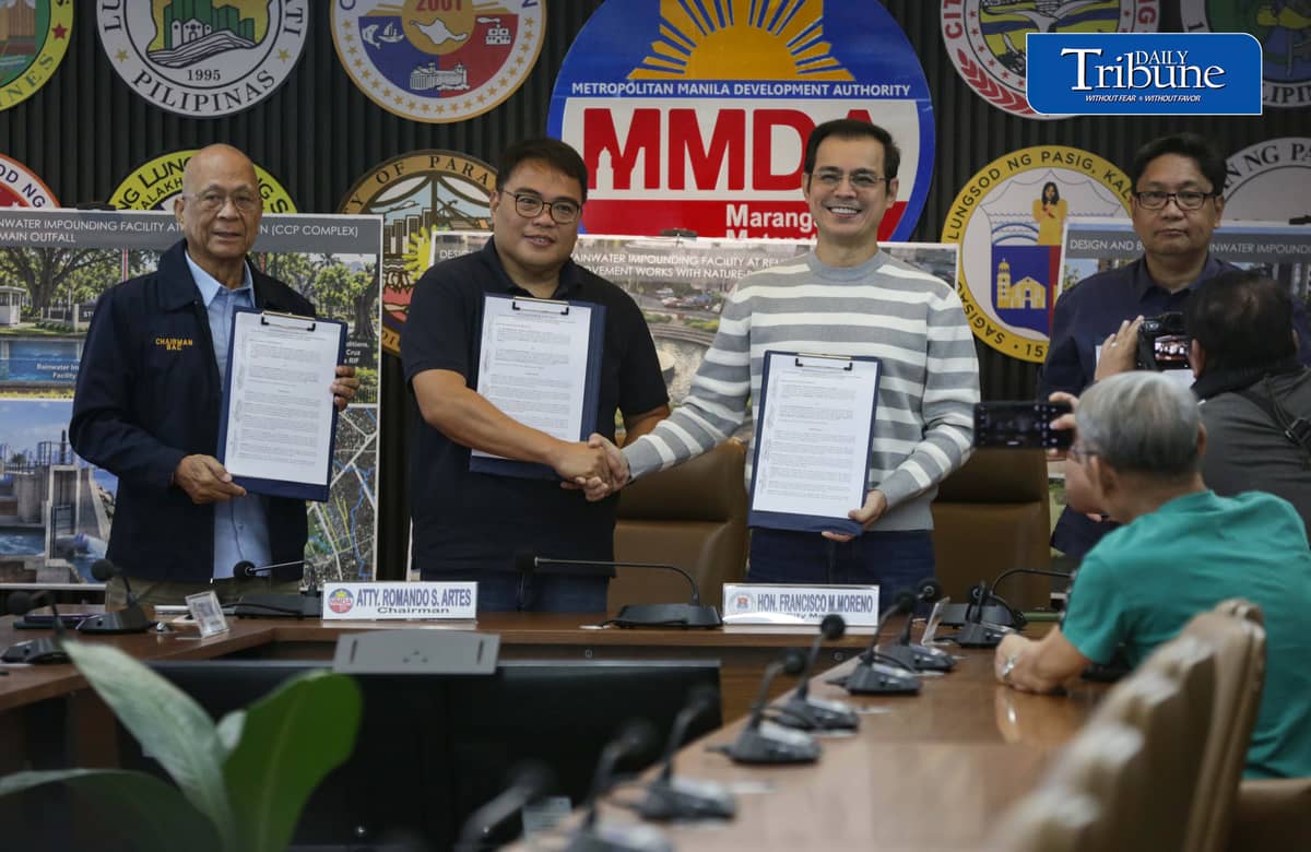 (October 06 2026) Metropolitan Manila Development Authority MMDA Chairman Atty. Don Artes and Manila City Mayor Isko Moreno sign the memorandum agreement for the implementation of nature-based solutions which include the design and construction of rainwater impounding facilities at three identified locations in the City of Manila, on Tuesday October 6 2026, the project is to help mitigate chronic flooding in the City. Photo/Analy Labor