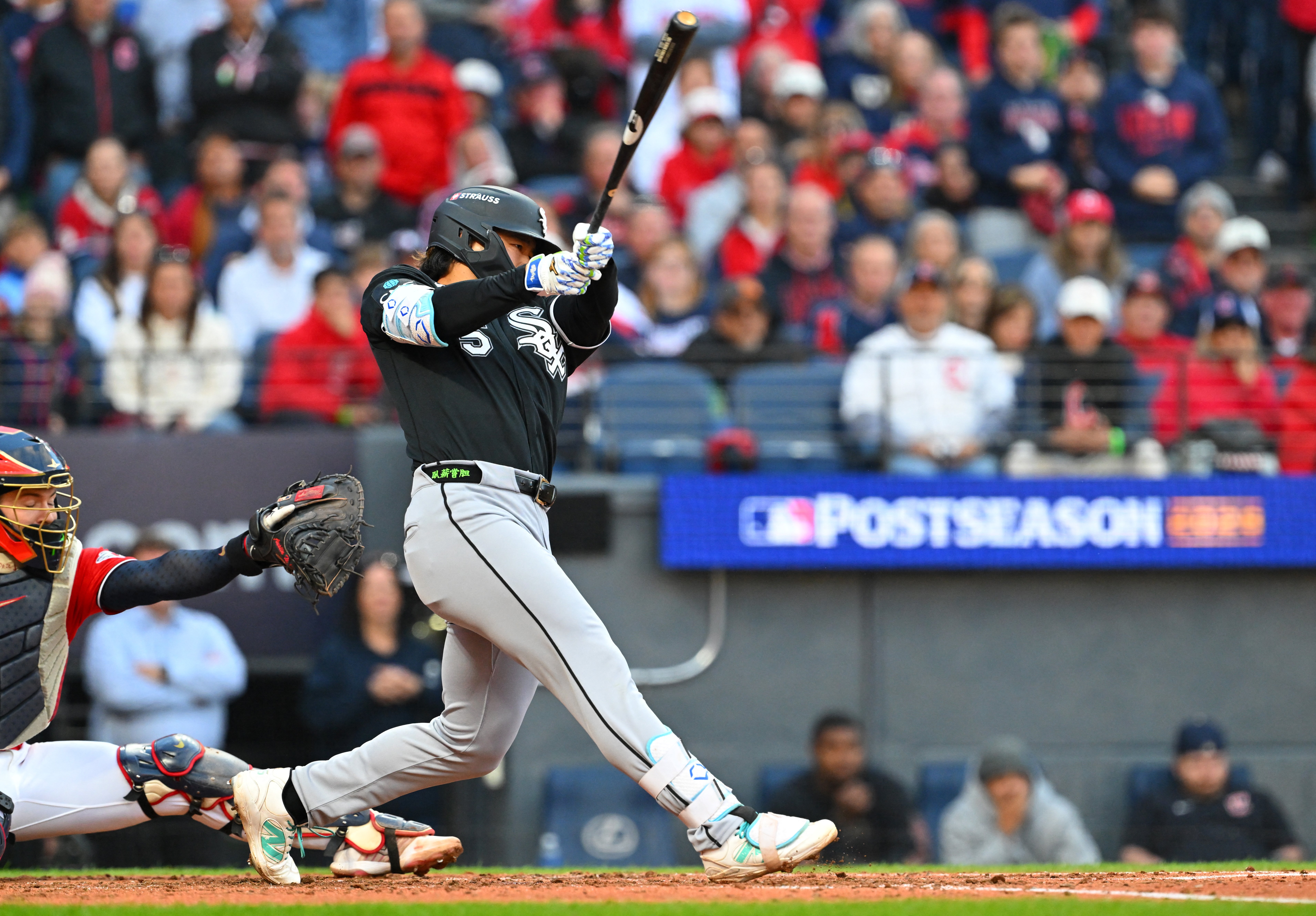 White Sox post 2-0 lead