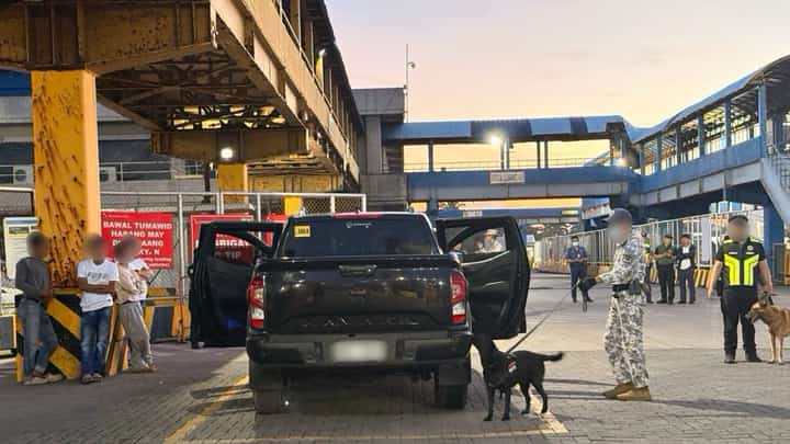 PHILIPPINE Coast Guard and the Philippine Drug Enforcement Agency intercepted 12 kilos of suspected shabu, with an estimated standard drug price of P81.6 million, at Batangas Port in Barangay Sta. Clara, Batangas City, on 7 October.
