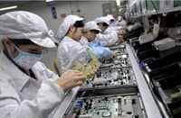 FILIPINO workers put together computers at Taiwan’s Acer factory in Subic Bay in 1996. Taiwan was already making things in the Philippines 30 years ago. Now it wants to do more, with a proposed economic corridor designed to bring more Taiwanese manufacturers into Luzon.