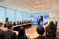 ATFX chairman Joe Li discusses leadership, public trust and credibility with the SmarTrade team, which serves as ATFX’s education partner in championing financial literacy in the Philippines.