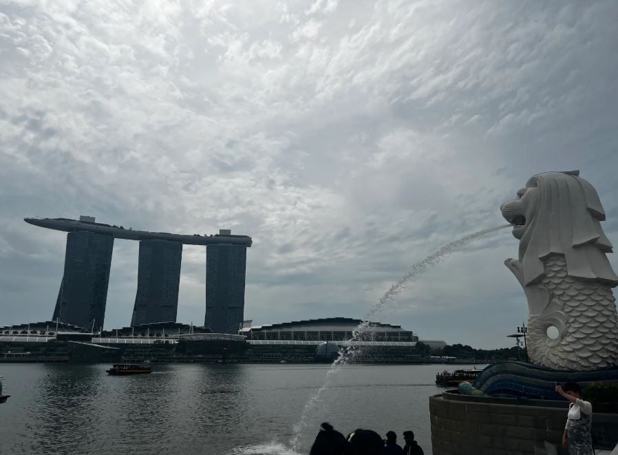 Singapore on foot
