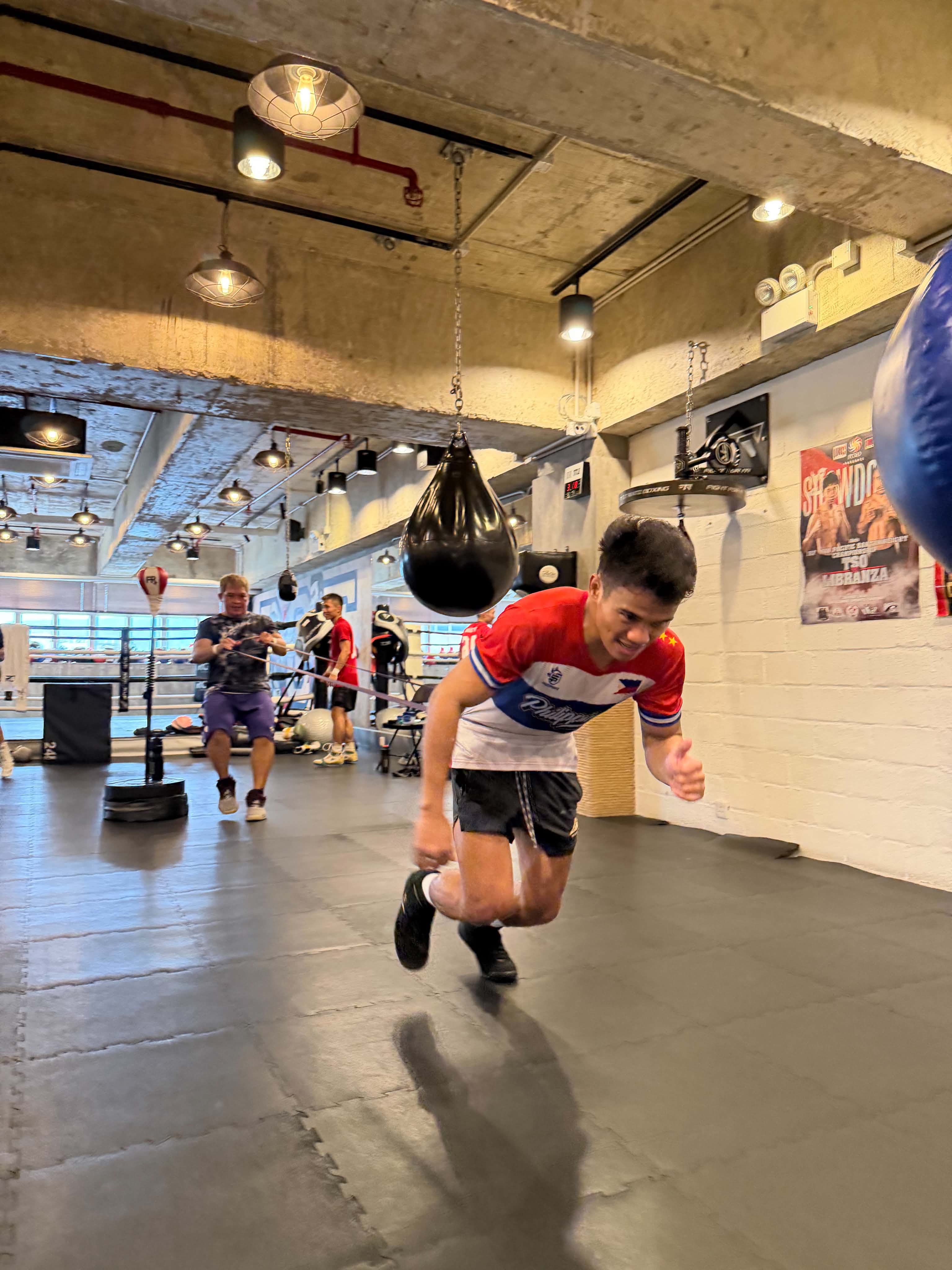 Fajardo intensifies Hong Kong camp