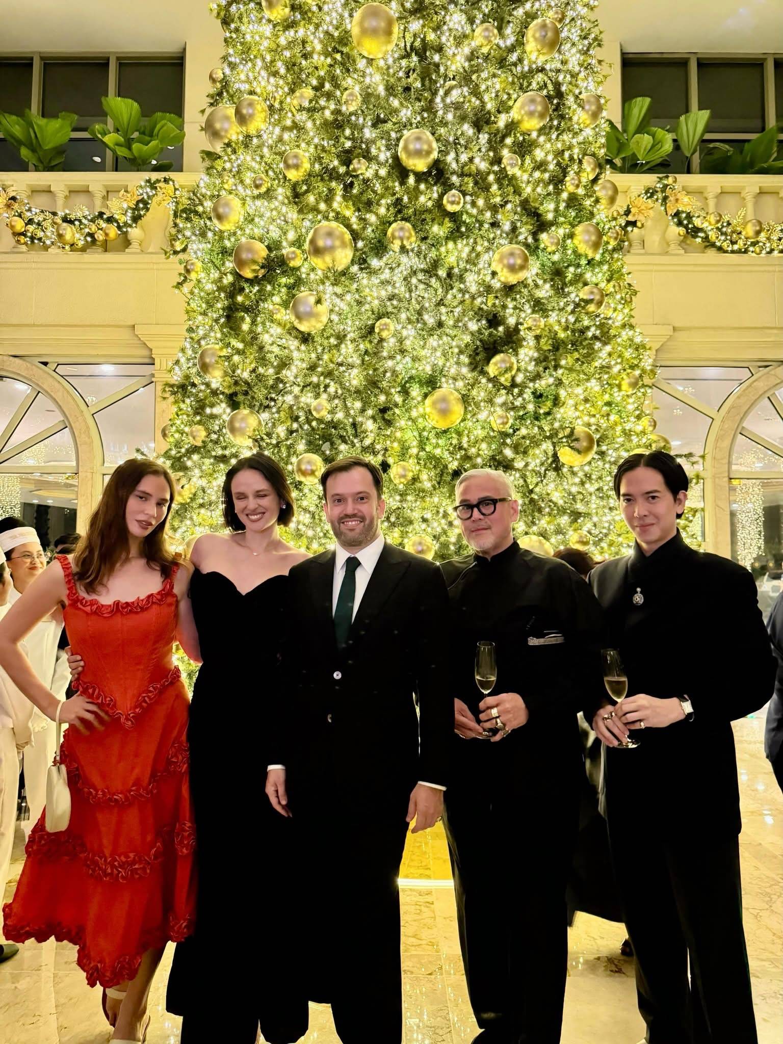 JESSICA and Georgina Wilson, Frederick Mocat, Rajo Laurel and Nix Alanon.