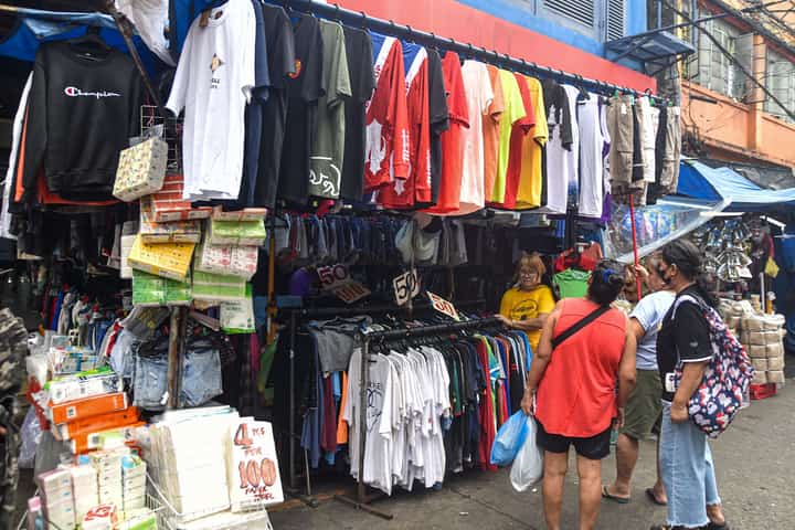 Affordable thrifted clothes draw shoppers in Quiapo