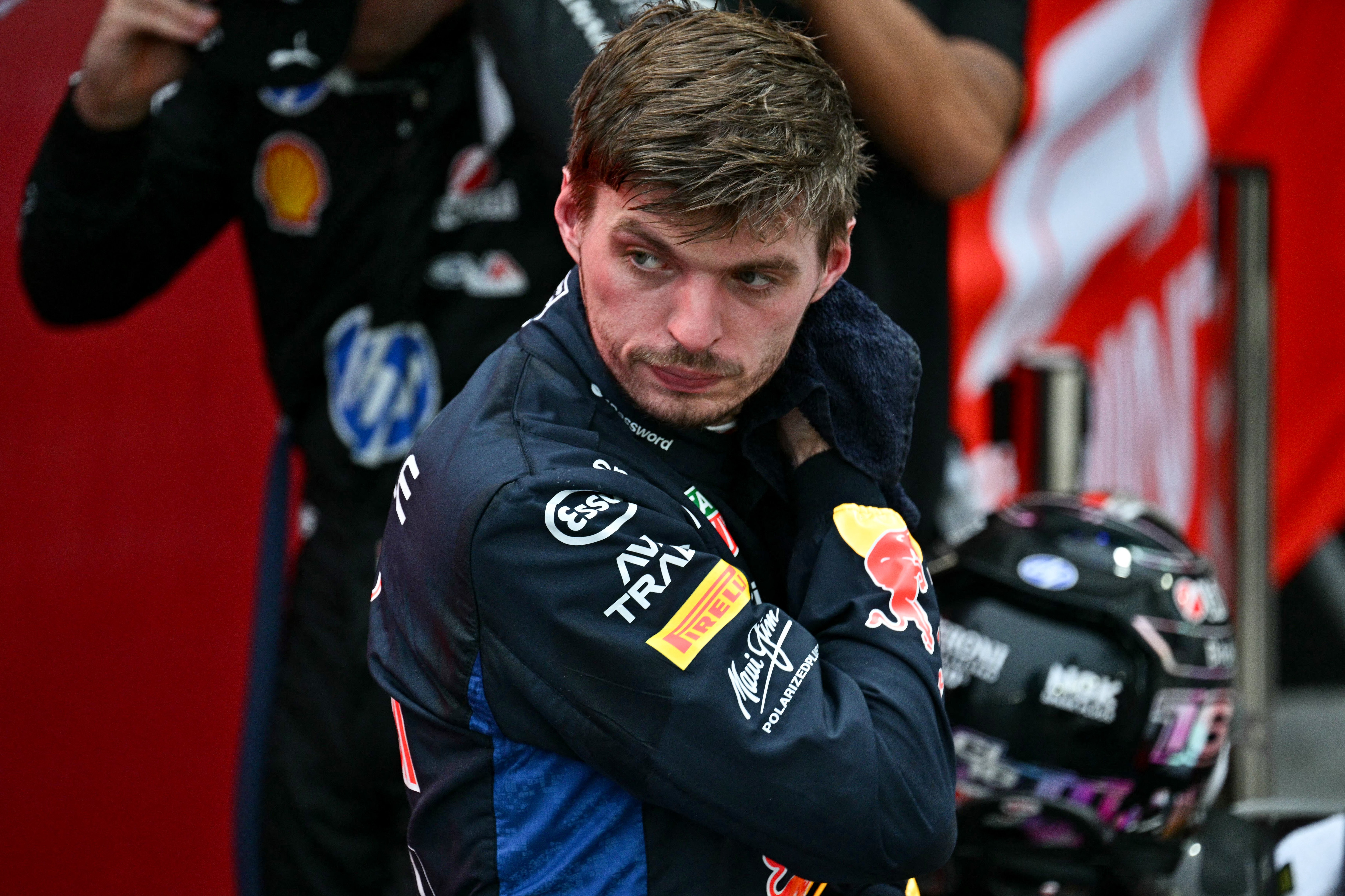 Verstappen wins chaotic Singapore sprint after Russell crashes