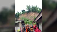 Landslide kills 3, buries family