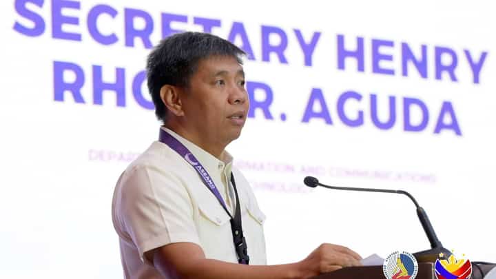 SECRETARY Henry Aguda