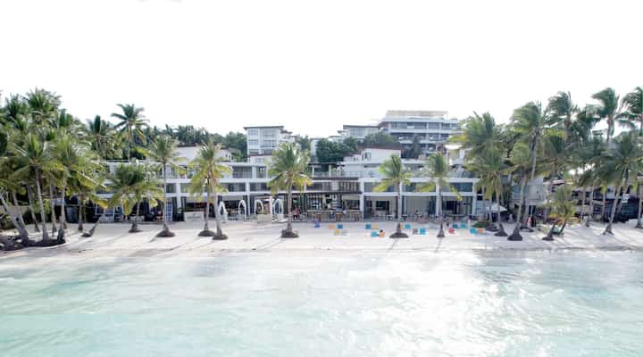 MICHELIN nod for Boracay’s beachfront icon