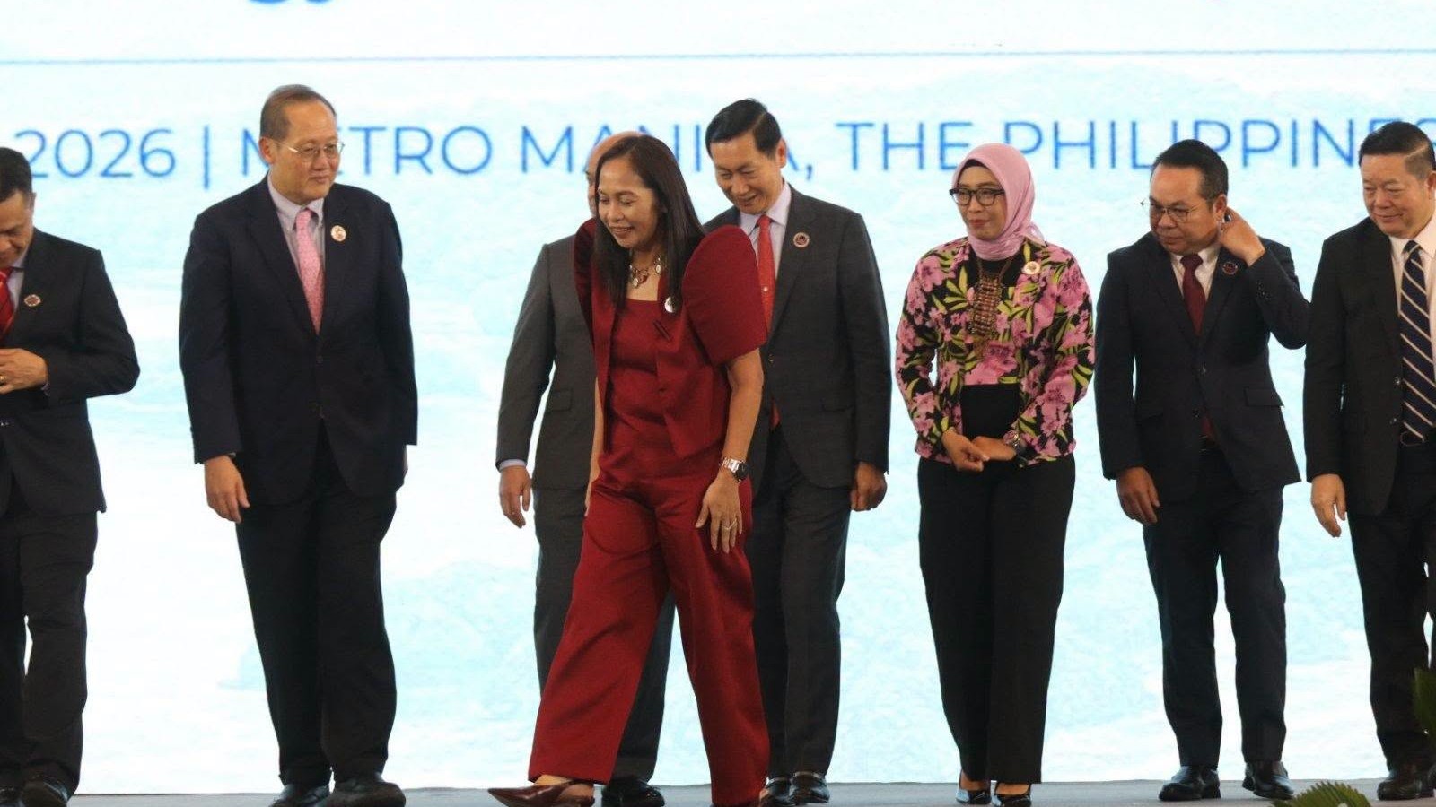 ASEAN pushes grid deals to unlock $400-B energy investments