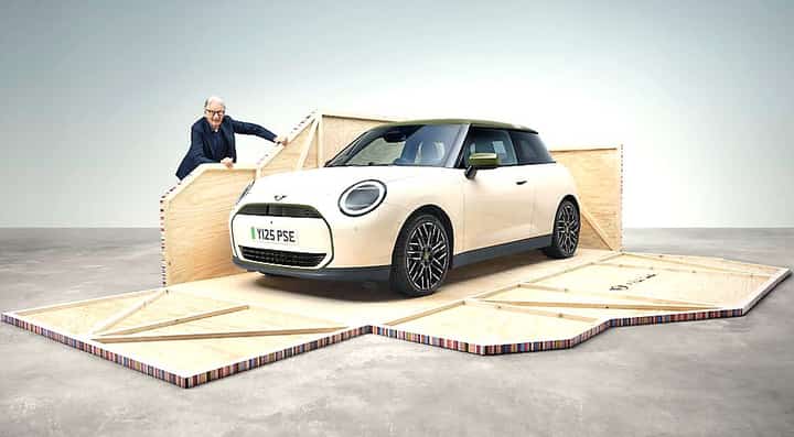 MINI wears Paul Smith again
