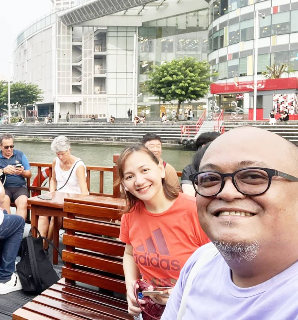 OFW Susana Valdez joins daily tribune’ chief of reporters Raffy Ayeng in discovering the splendid sites of Singapore. Valdez works as manager of a famous American restaurant in Singapore for 18 years now.