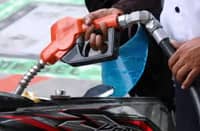 Pump prices split as gasoline rises, diesel falls