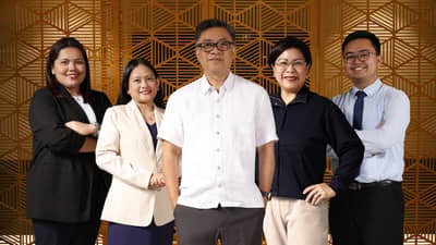 METROBANK executives honored with distinction by The Asset Benchmark Research Awards 2026 are (from left) Mia Santiago, investment execution officer, recognized in local currency bond trading; Ivy May Mamauag, investment execution officer, also cited in local currency bond trading; Ricardo Pedrosa, head of Trust Banking Group; Ginny Pecaña, head of Investment Services Division named among the Philippines’ Most Astute Investors in the Local Currency Bonds category and Seth Gamboa, investment execution officer of Metrobank Trust, also hailed for his performance in local currency bond trading.