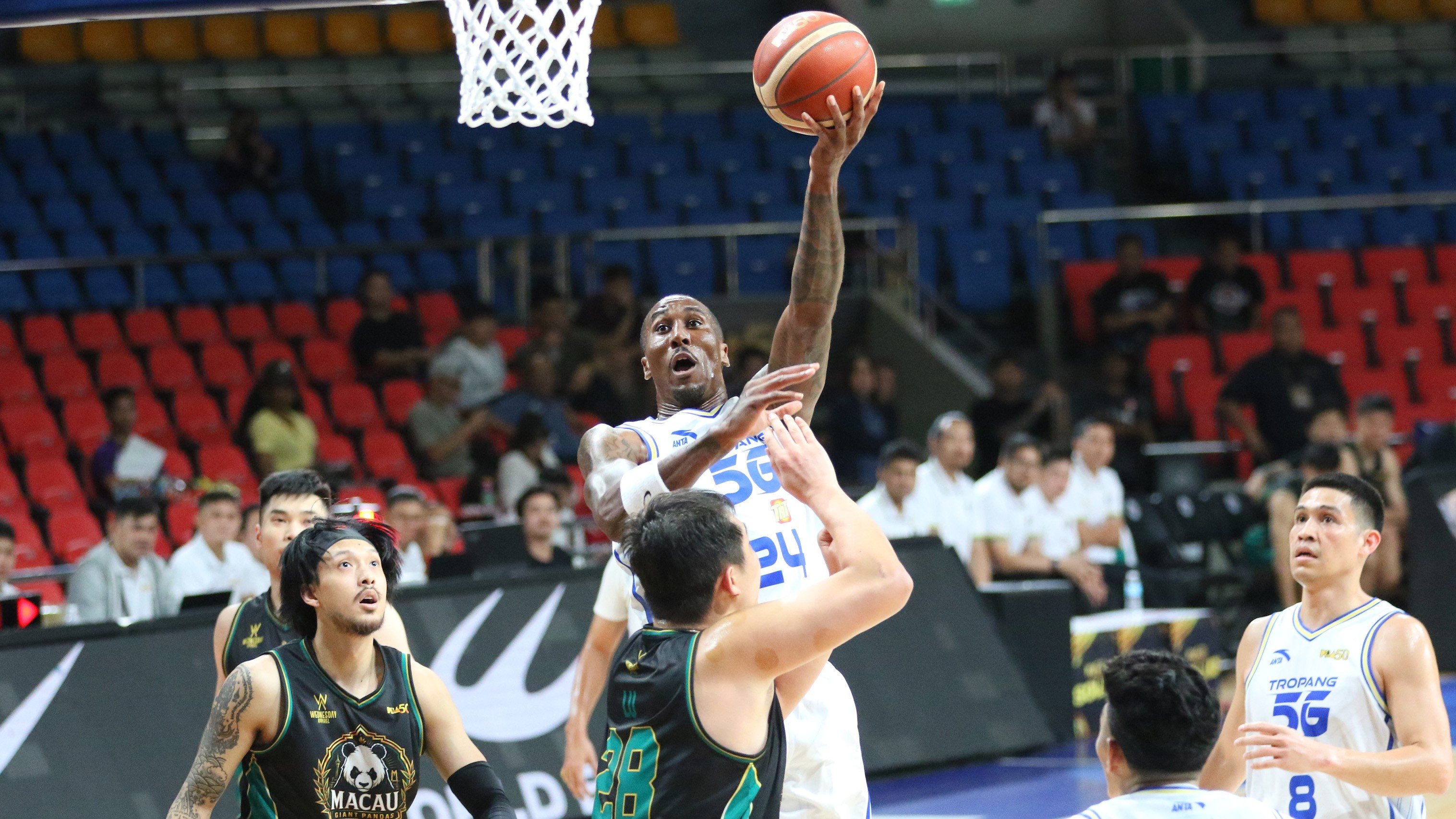 BLOODBATH AT NINOY: Rondae sizzles as TNT dominates Macau by 55