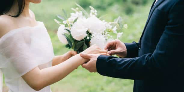 Stop the Wedding: 10 Relationship Red Flags Worth Thinking About Before Saying 'I Do'