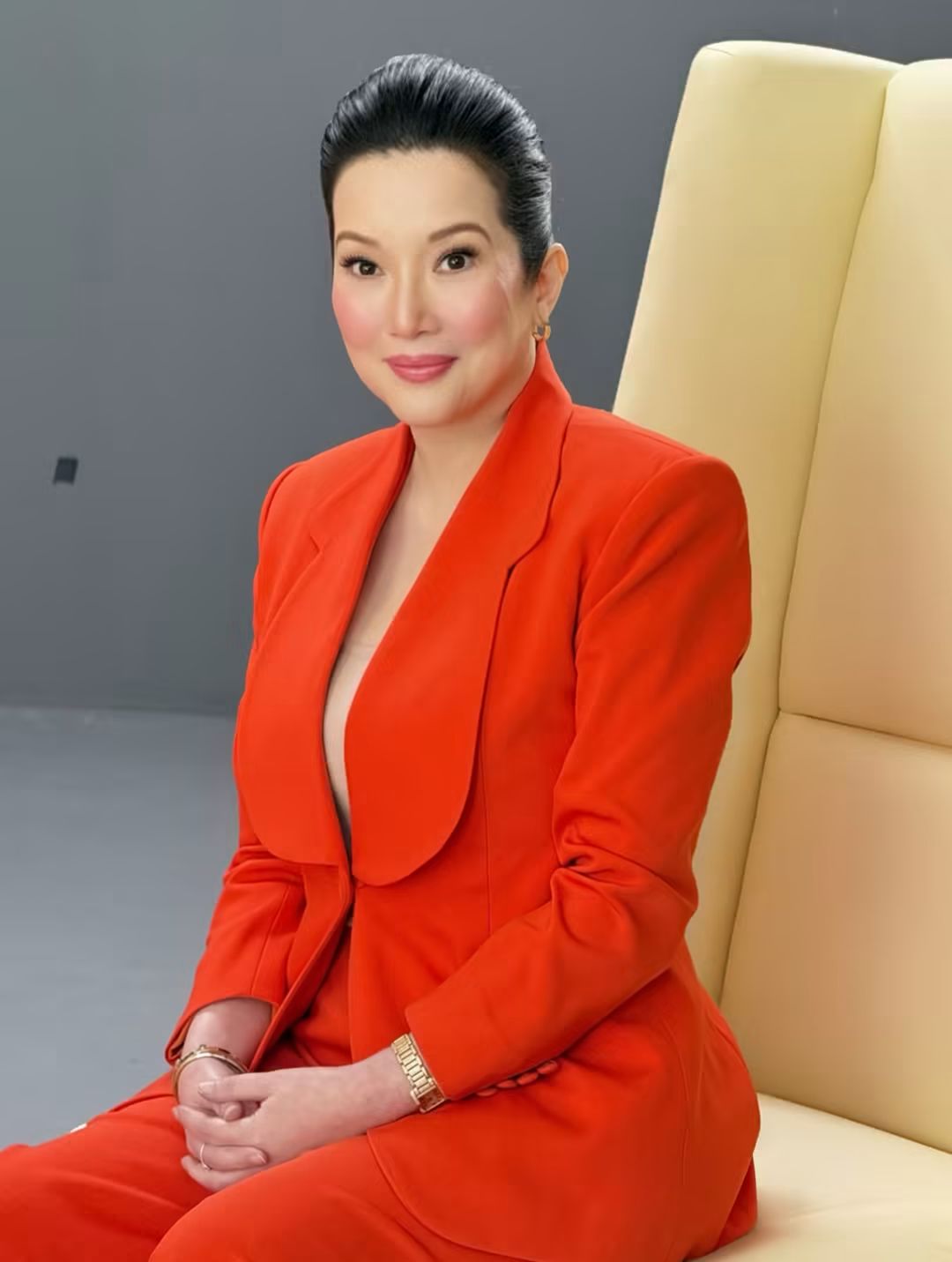 Kris Aquino humiling ng kiss sa kanyang doctor