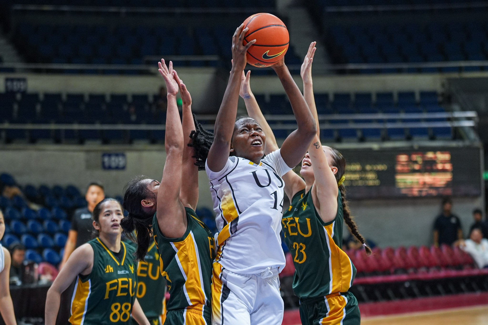 Tigresses rip Lady Tamaraws, stay flawless