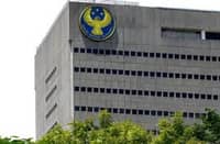 THE Bangko Sentral ng Pilipinas is compelling Philippine banks to set aside more emergency money to protect themselves — and depositors’ funds — from digital threats like hacking, system crashes and scams. This new approach — the new Basel III standard — is akin to a financial safety rulebook. Just as one might keep an emergency savings fund for unexpected car repairs or medical bills, banks are required by law to keep a backup cushion of money called capital framework to handle unexpected disasters.