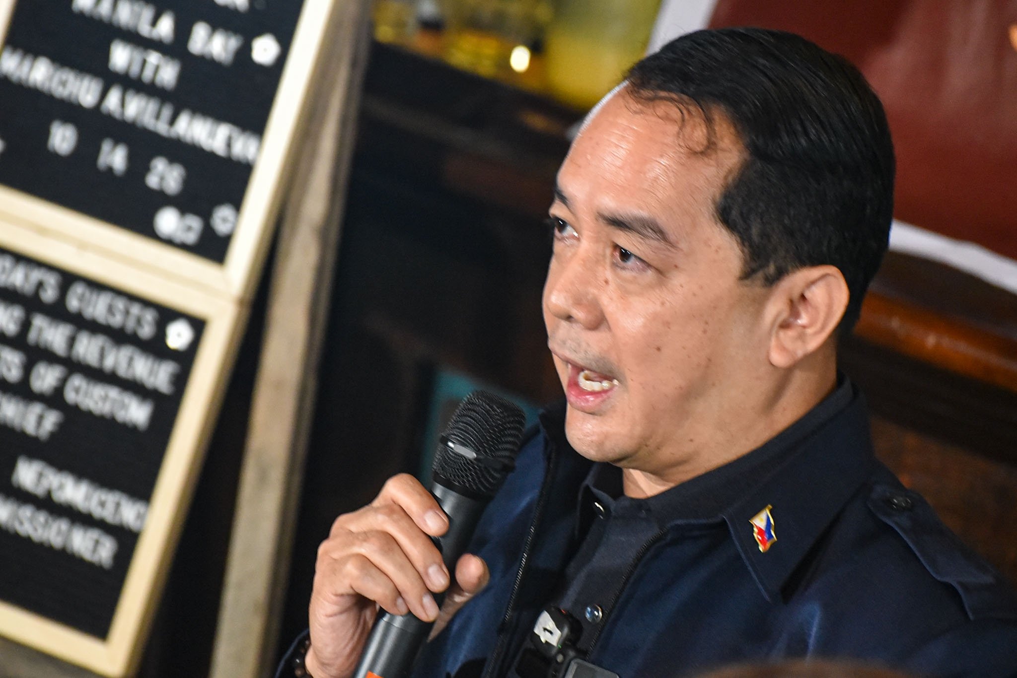 CUSTOMS CHIEF SETS REVENUE TARGETS