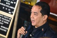 CUSTOMS CHIEF SETS REVENUE TARGETS