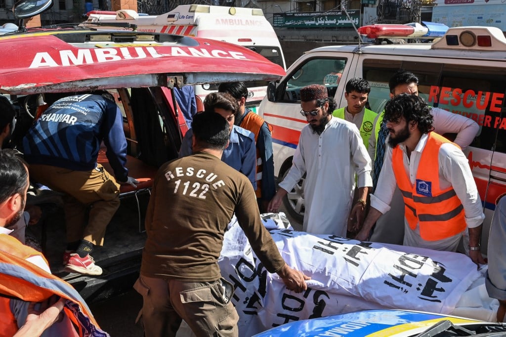 School roof collapse kills teacher, 27 children in NW Pakistan