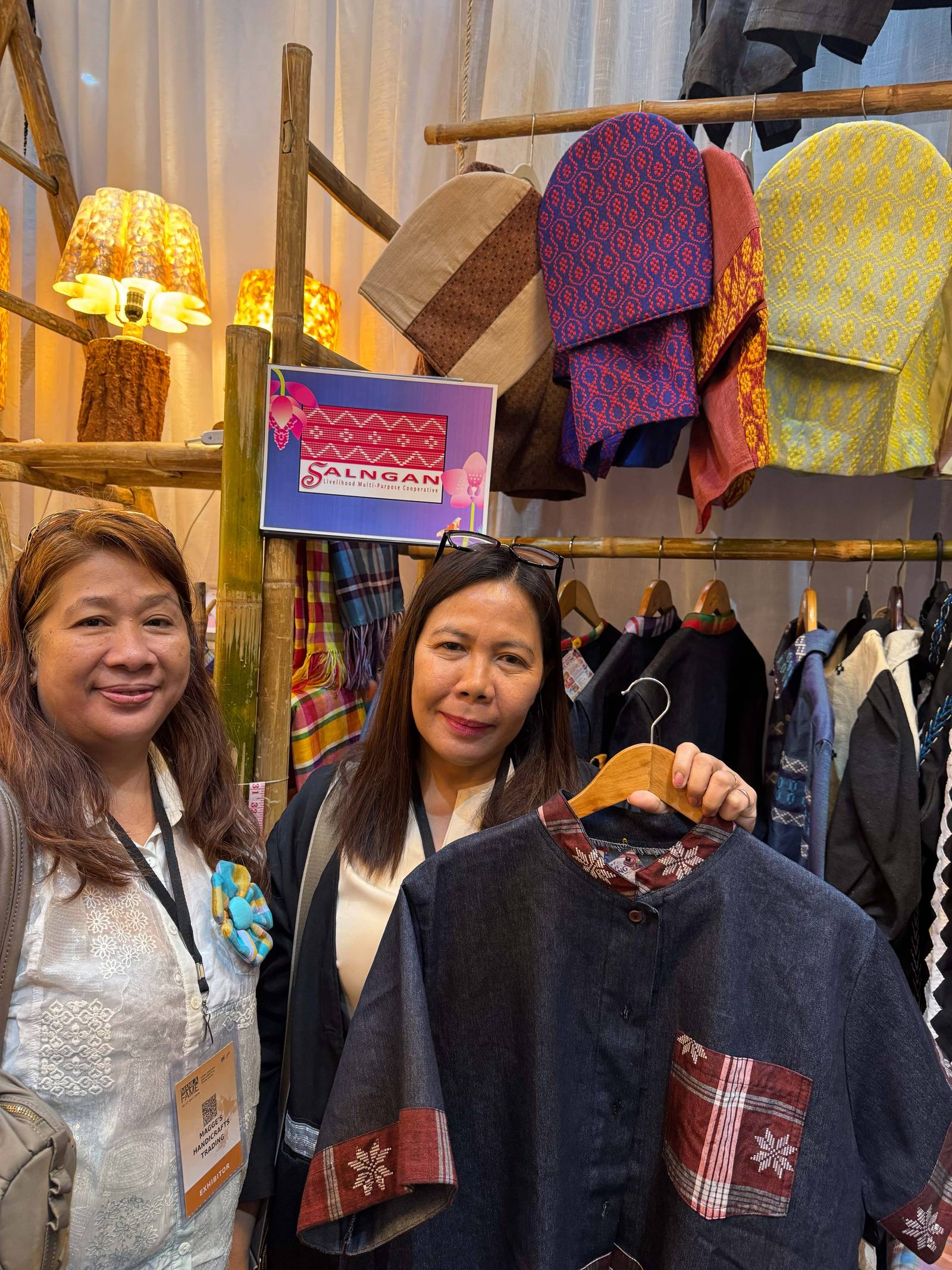 SALNGAN weavers from Iloilo City.