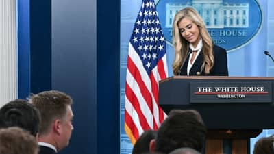 China flushes toilet comments by White House press secretary
