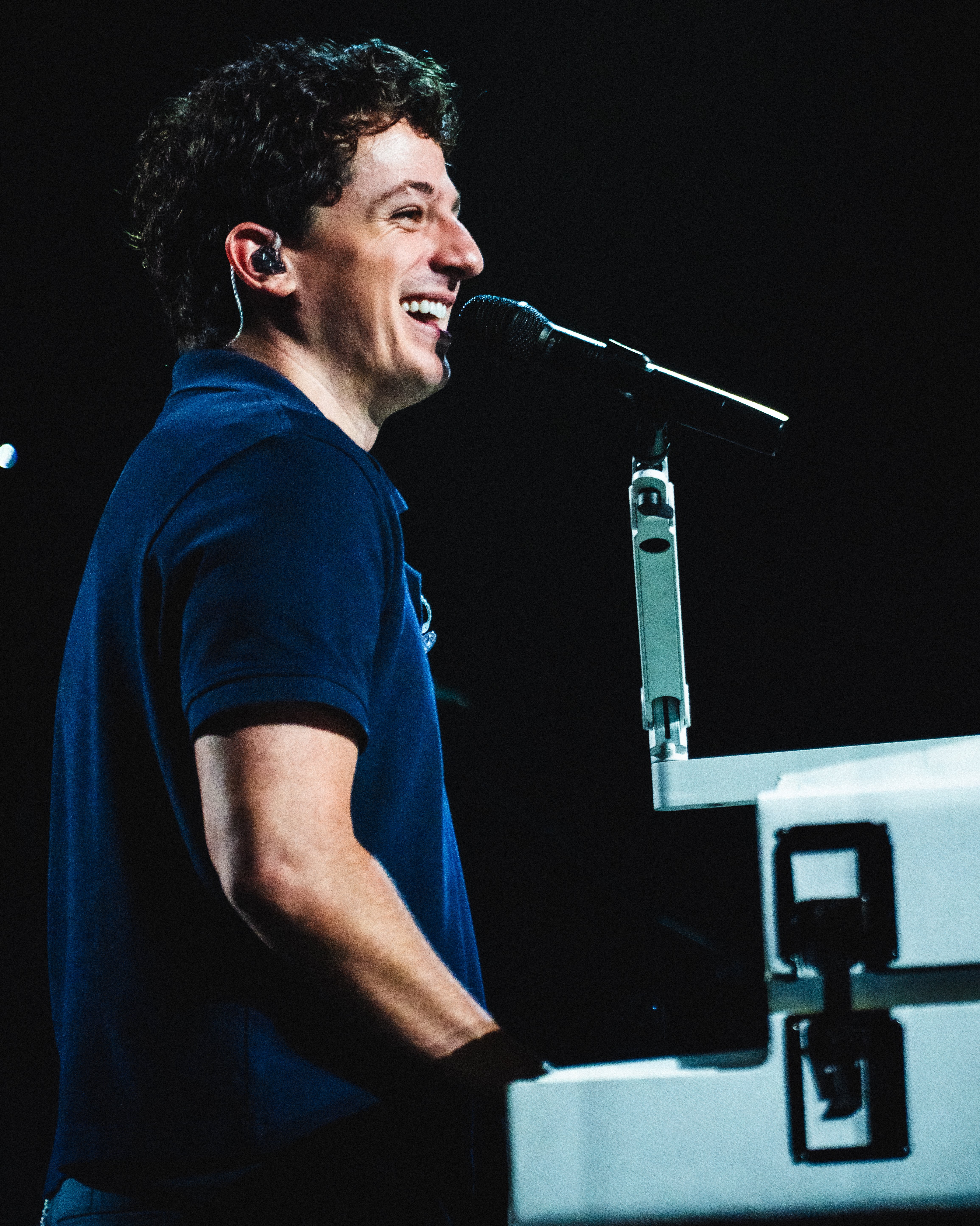 CHARLIE Puth performs for Filipino fans during his Whatever’s Clever World Tour at the SM Mall of Asia Arena.
