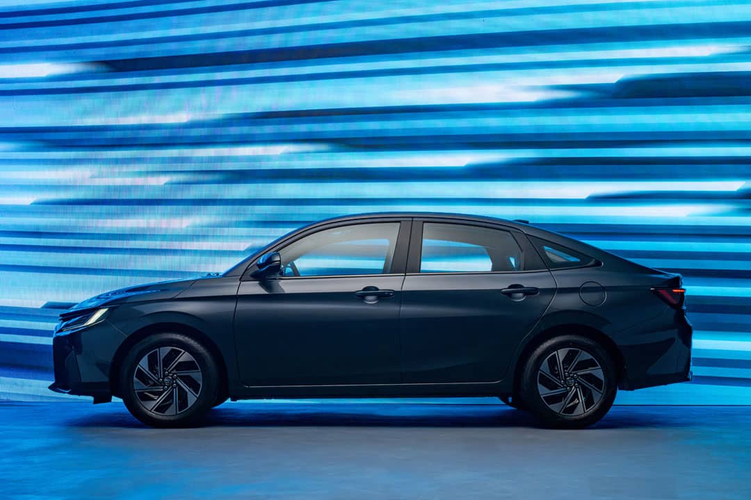 ATIV HEV combines sedan practicality with hybrid technology for everyday city driving.