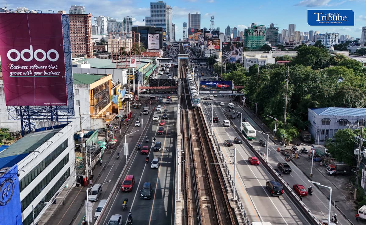 (October 17 2026) Motorists ply freely along Edsa North and Southbound on Saturday 17 2026. The Department of Public Works and Highways (DPWH) has resumed the second phase of the EDSA rehabilitation project starting October 16, 2026, covering the southbound portion from Monumento to Balintawak, the 24/7 southbound works span sections from Balintawak to Monumento starting October 16 with breaking and hauling, followed by base prep and concrete pouring by October 17, and finishing with curing and sealing from October 18. Photo/Analy Labor
