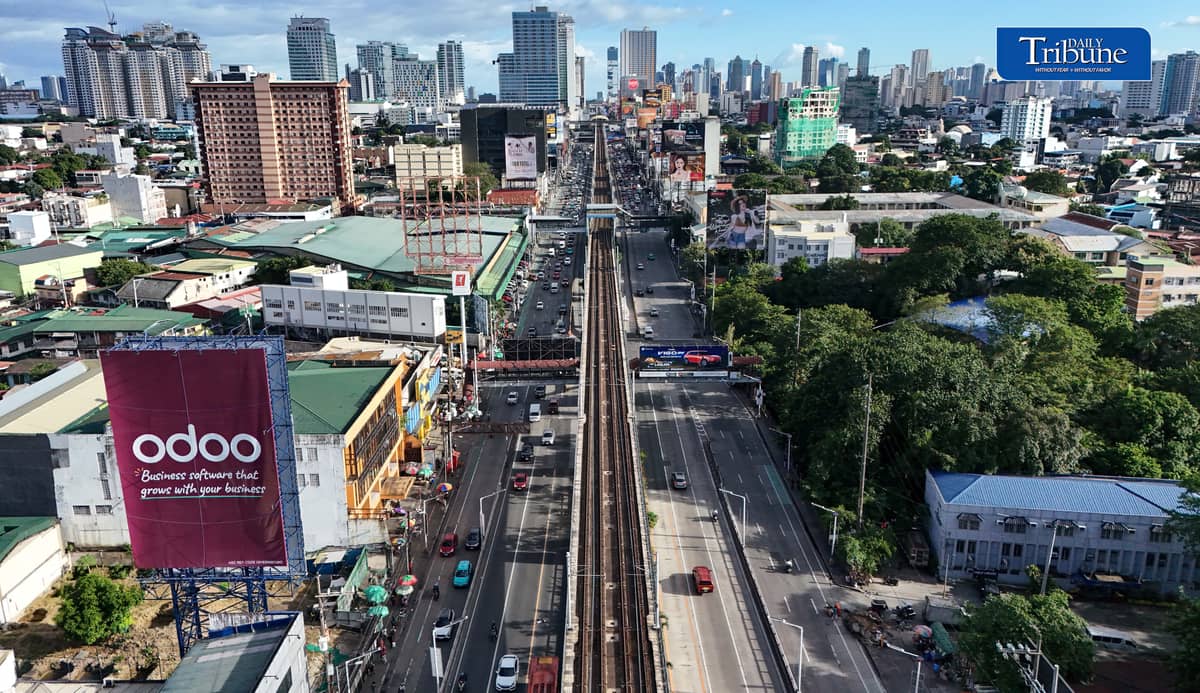 (October 17 2026) Motorists ply freely along Edsa North and Southbound on Saturday 17 2026. The Department of Public Works and Highways (DPWH) has resumed the second phase of the EDSA rehabilitation project starting October 16, 2026, covering the southbound portion from Monumento to Balintawak, the 24/7 southbound works span sections from Balintawak to Monumento starting October 16 with breaking and hauling, followed by base prep and concrete pouring by October 17, and finishing with curing and sealing from October 18. Photo/Analy Labor