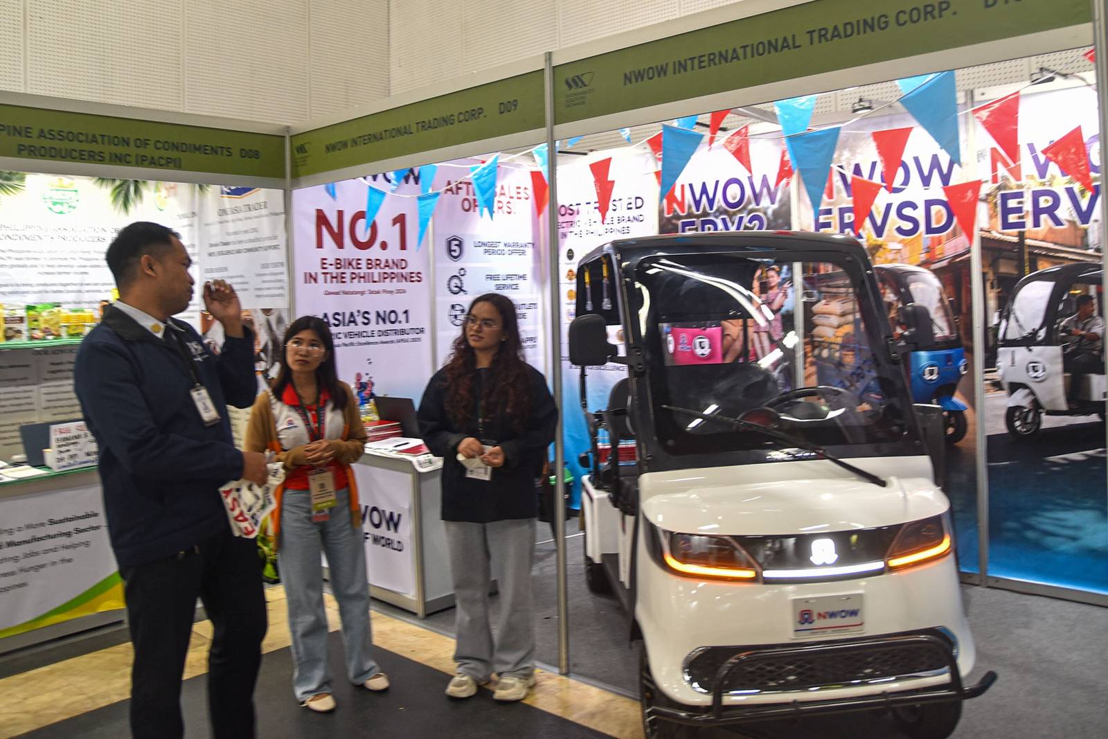 Visitors explore sustainable technologies, eco-friendly materials and green business solutions during the Sustainability Solutions Exchange Philippines 2026, organized by the Center for International Trade Expositions and Missions , at the Philippine Trade Training Center in Pasay City, on October 17. 

The three-day exhibition brings together businesses, manufacturers and green technology providers to promote sustainable practices and support the transition to a circular economy. l Zedrich Xylak Madrid